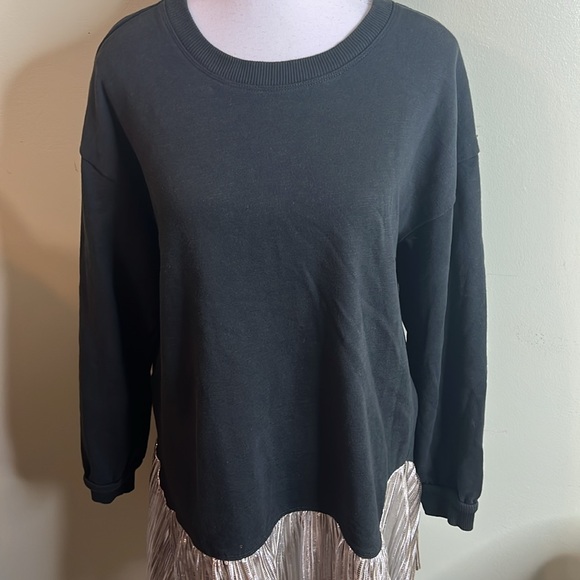 Pilcro Metallic Twofer Tunic Sweatshirt top, size medium - Picture 15 of 17